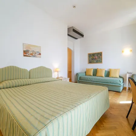 Hotel Hg Cappelli 3*